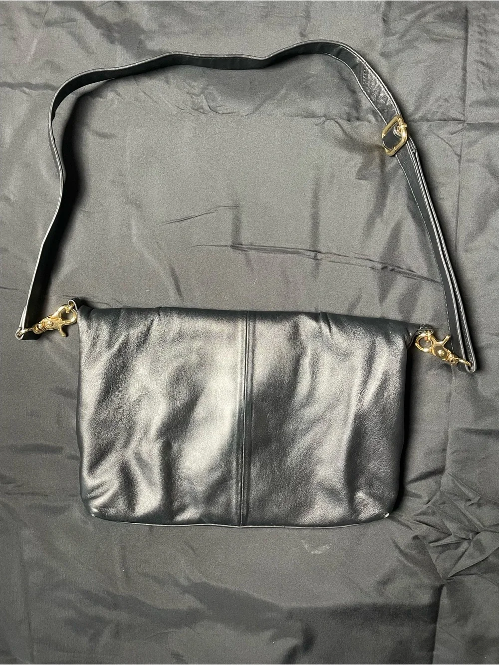 Tory Burch Black Pebbled Leather Foldover Crossbody Convertible Bag Excellent